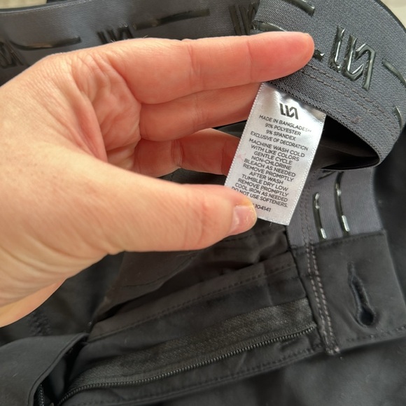 Men's Black VRST Limitless Athletic Fit 5 Pocket Chino Pant Size 36 x 32 - Picture 9 of 10